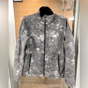 Northface jacket., Gray camouflage, Size M BNWOT